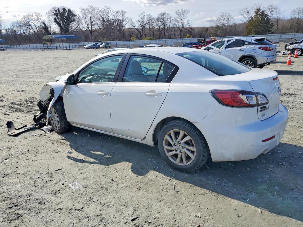 2012 Mazda 3 I - Image 2