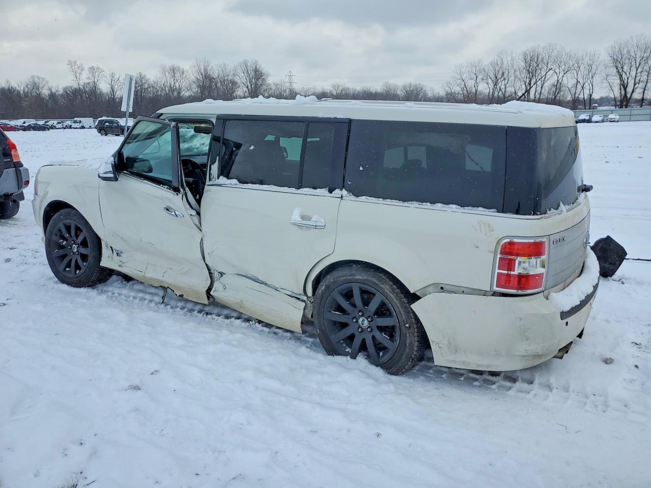 2009 Ford Flex Limited - Image 2