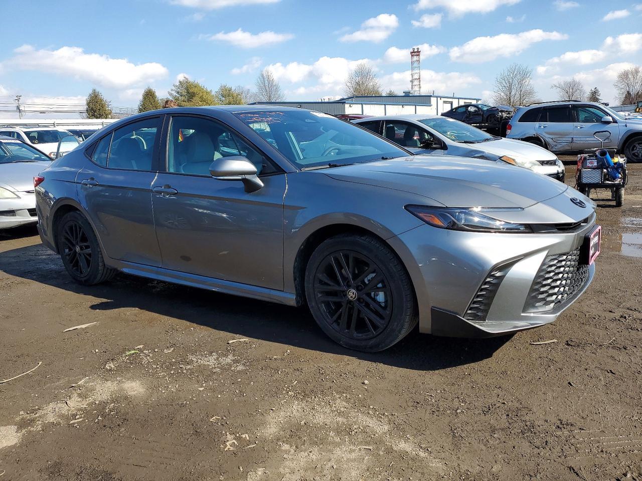 2026 Toyota Camry Se - Image 4