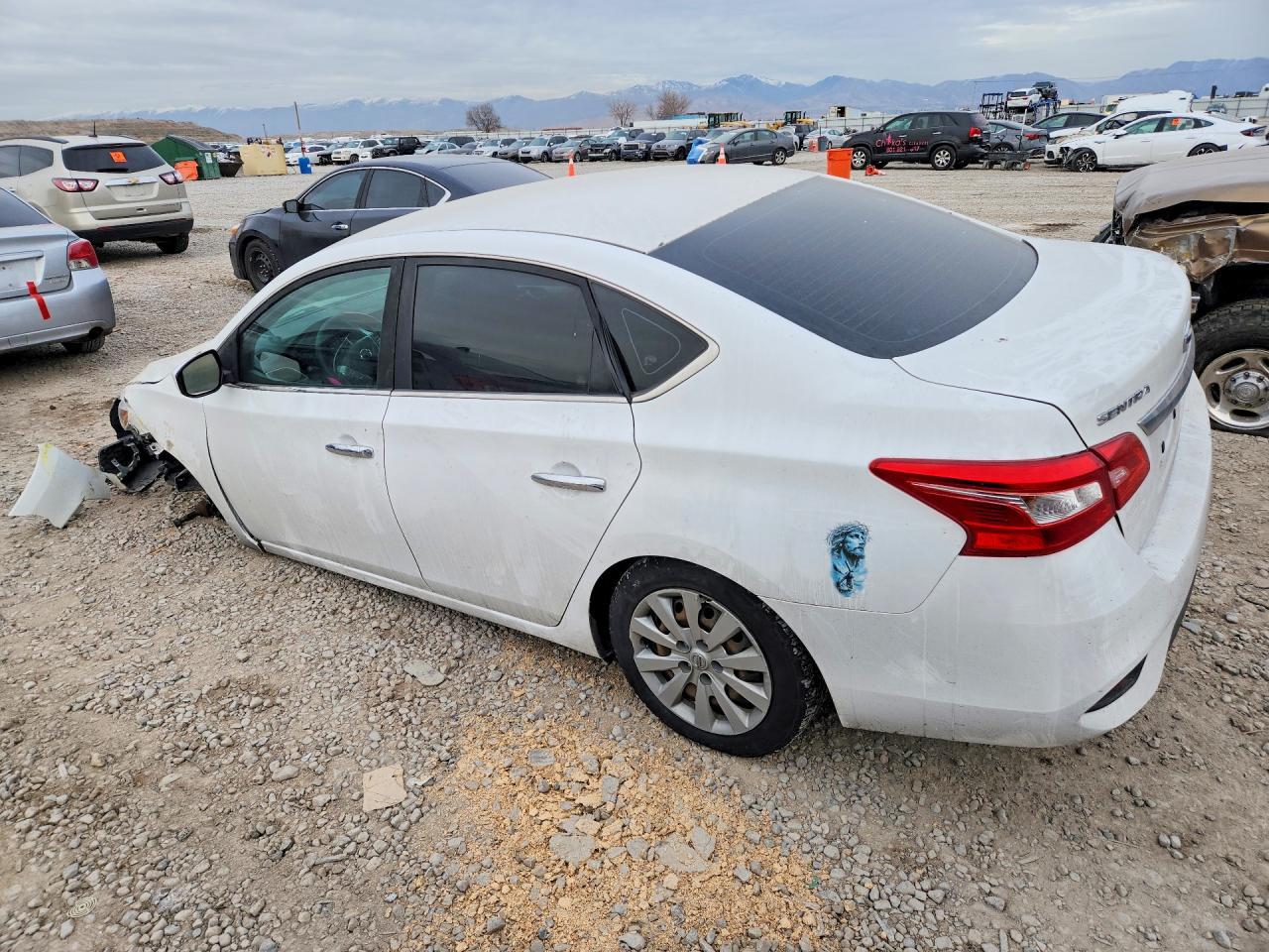 2016 Nissan Sentra S - Фото 2