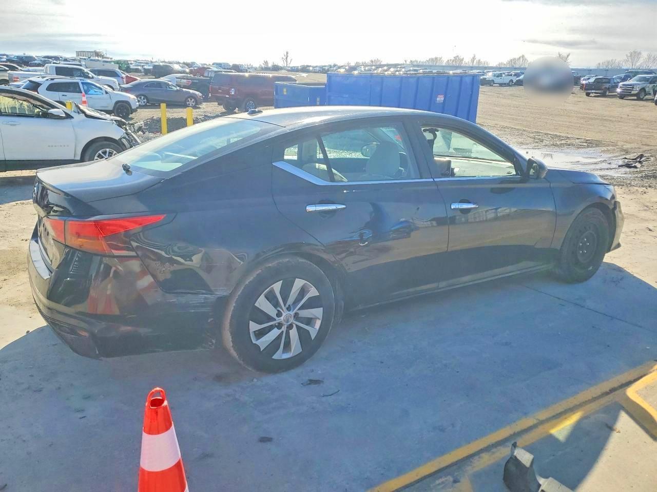 2020 Nissan Altima S - Фото 3