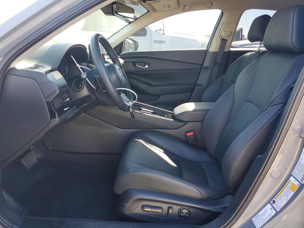2025 Honda Accord Touring Hybrid - Фото 7