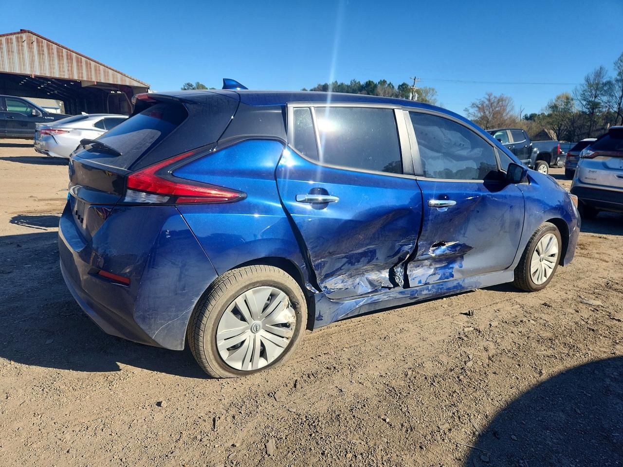 2025 Nissan Leaf S - Фото 3