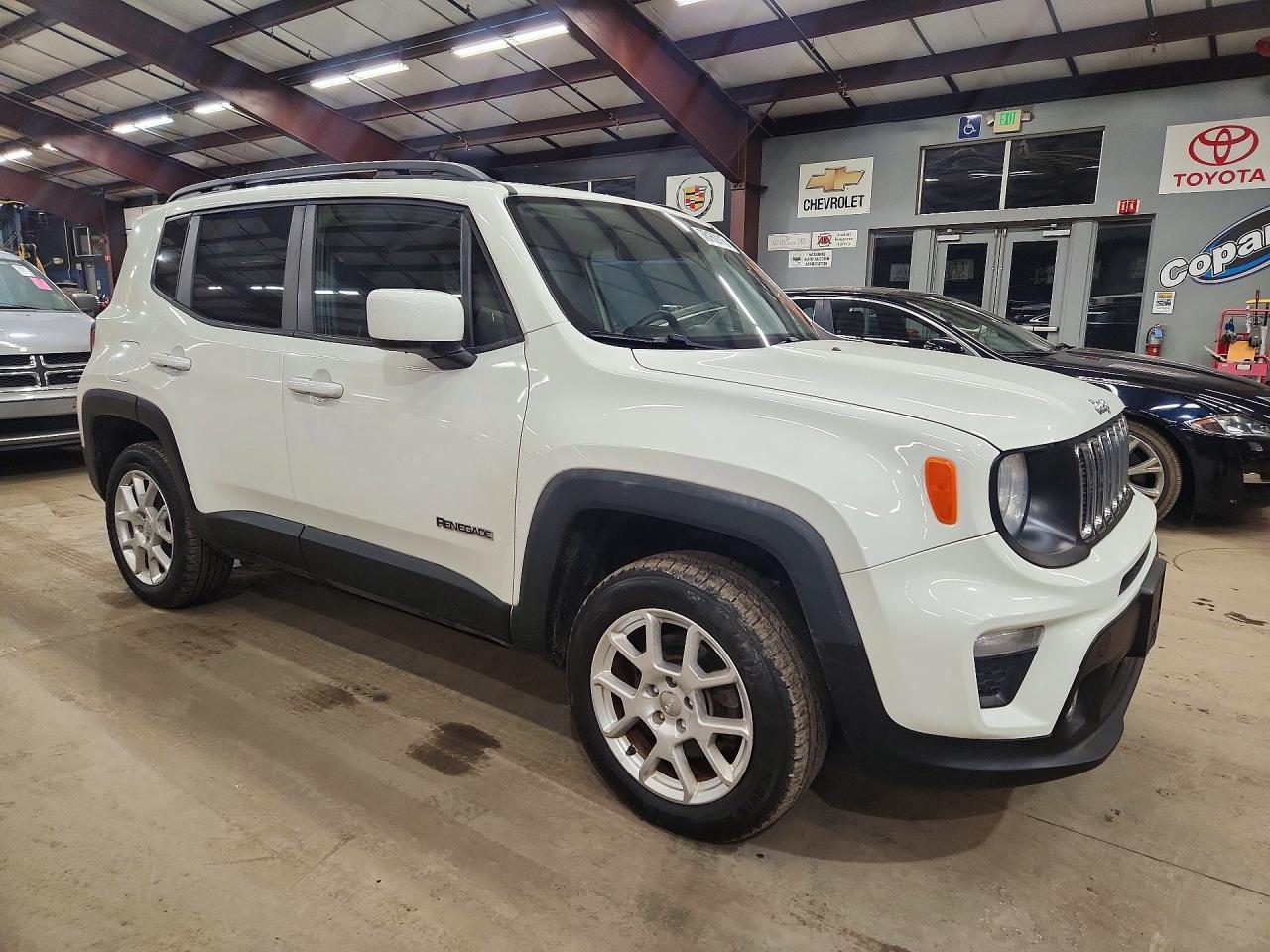 2019 Jeep Renegade Latitude - Image 4