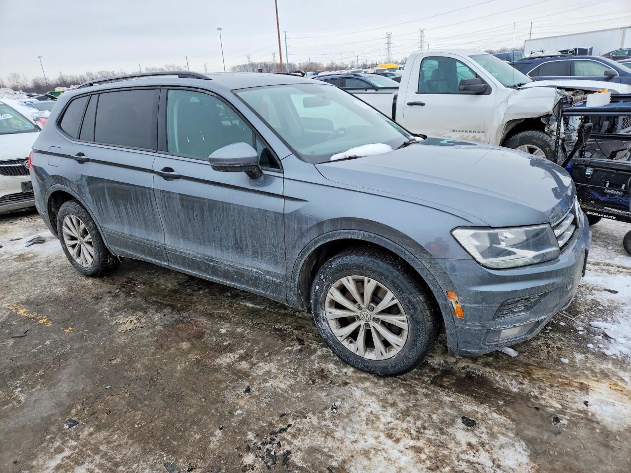 2018 Volkswagen Tiguan S - Image 4