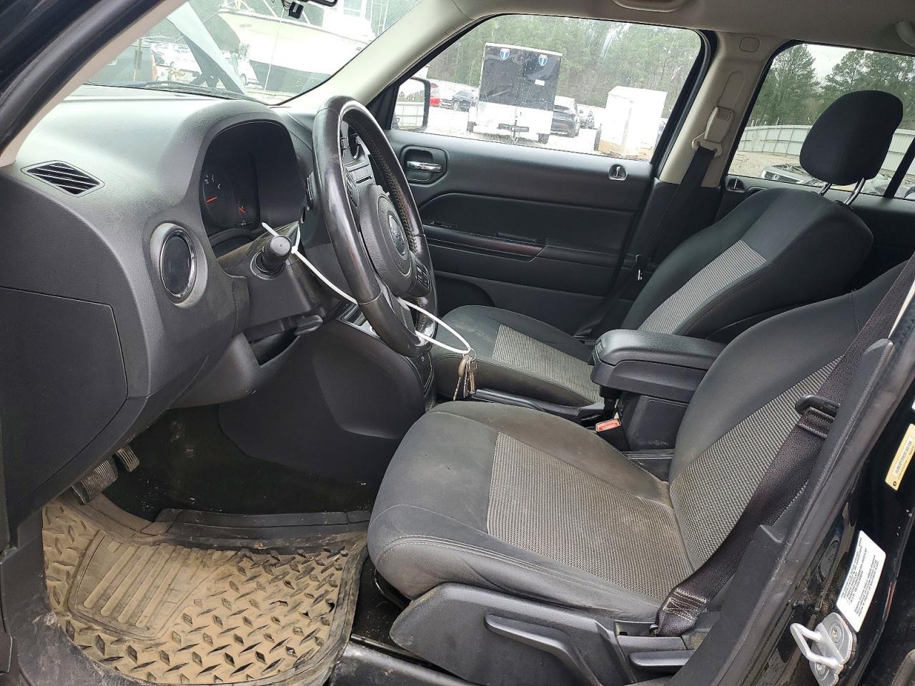 2013 Jeep Patriot Latitude - Фото 7