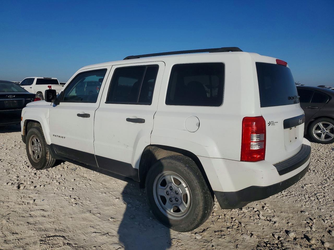 2016 Jeep Patriot Sport - Image 2