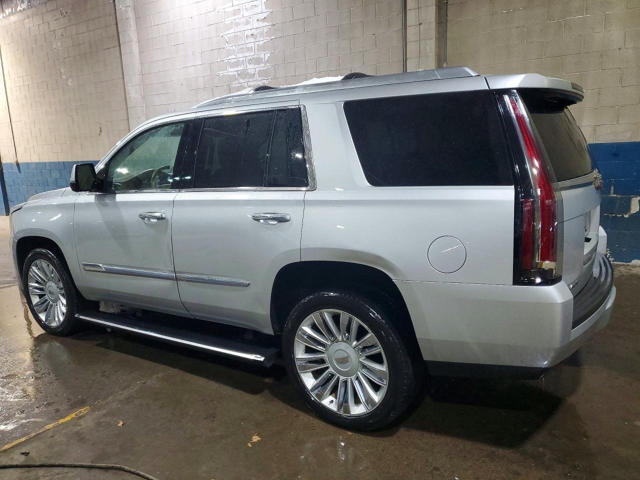 2015 Cadillac Escalade Platinum - Фото 2