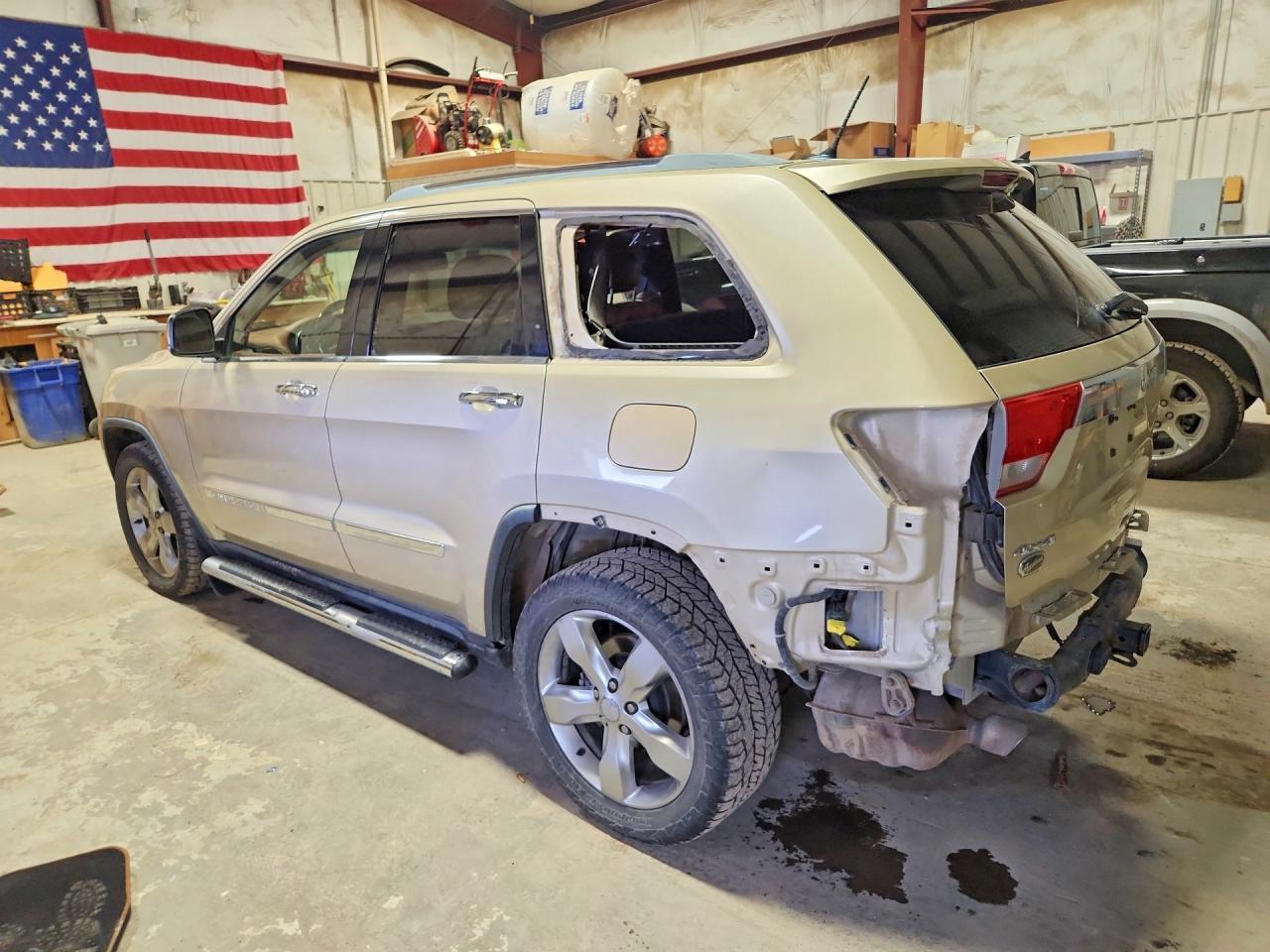 2011 Jeep Grand Cherokee Overland - Фото 2