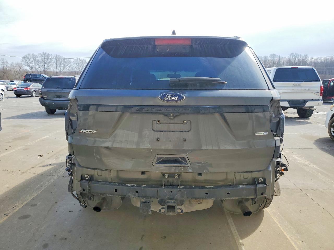 2016 Ford Explorer Sport - Фото 6