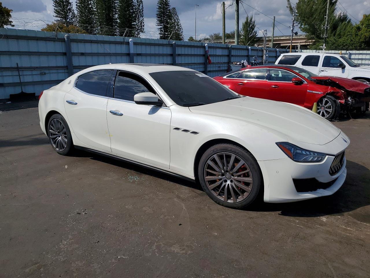 2018 Maserati Ghibli S - Фото 4