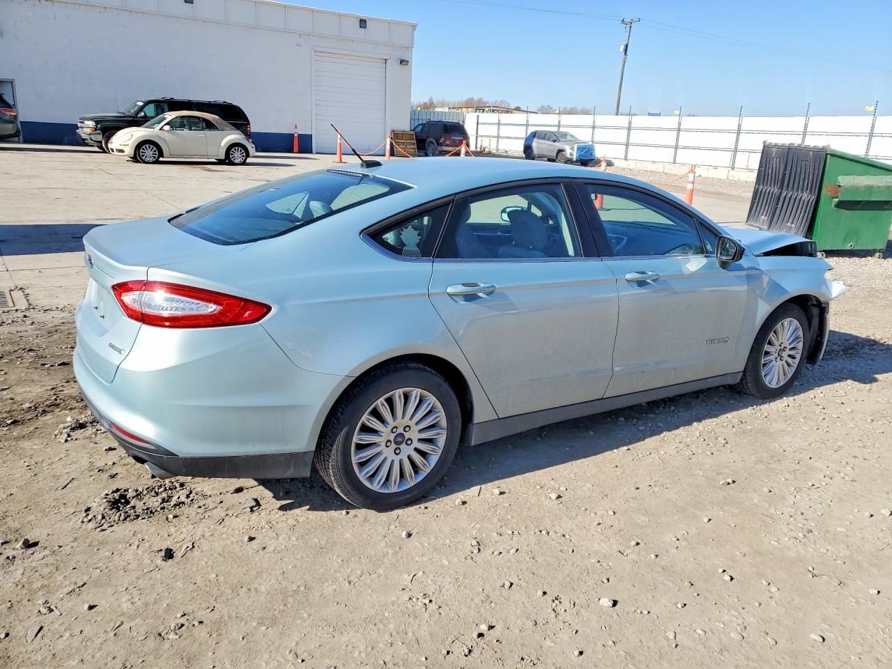 2014 Ford Fusion S Hybrid - Image 3