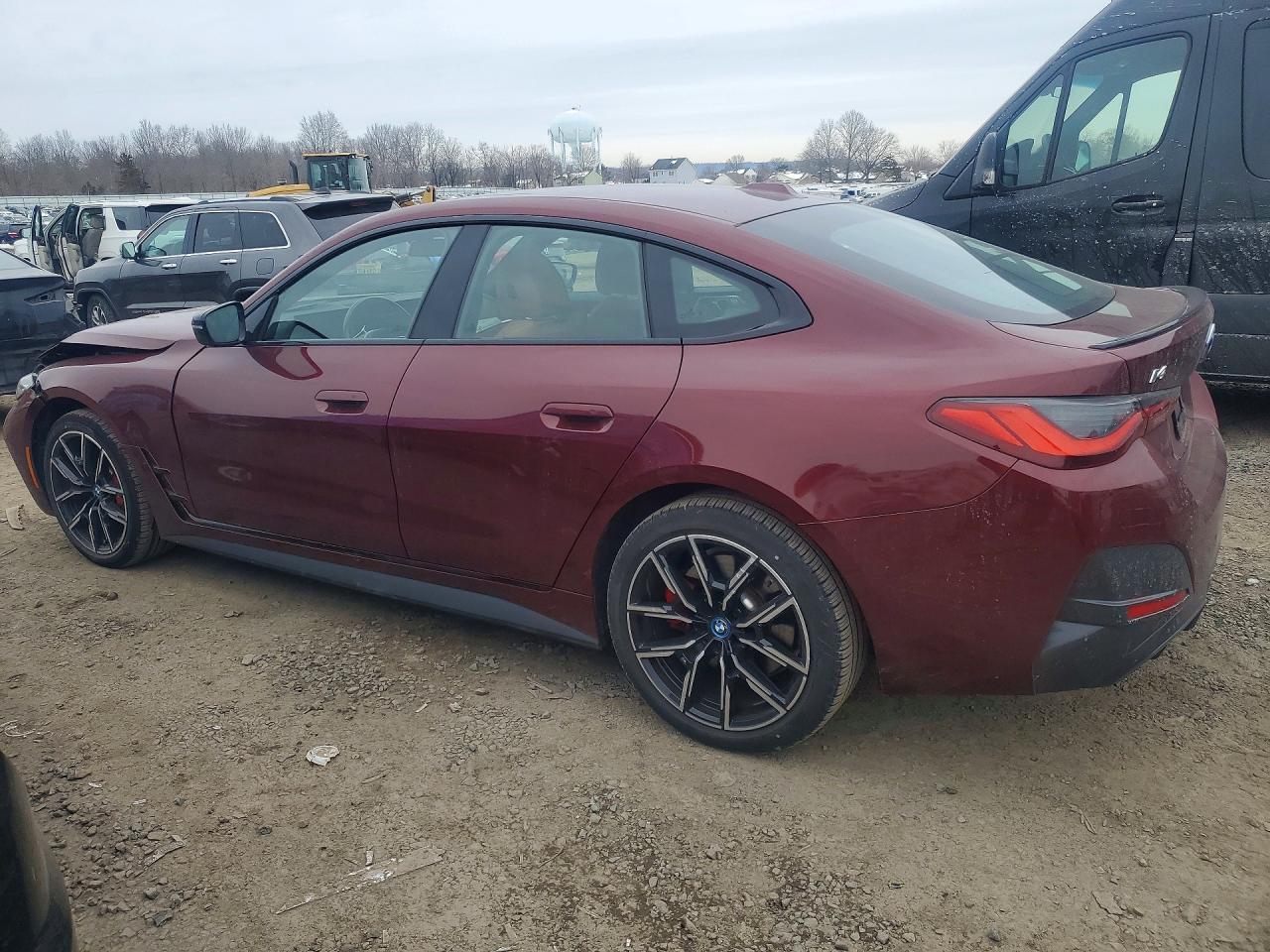 2023 BMW I4 Edrive 40 - Фото 2