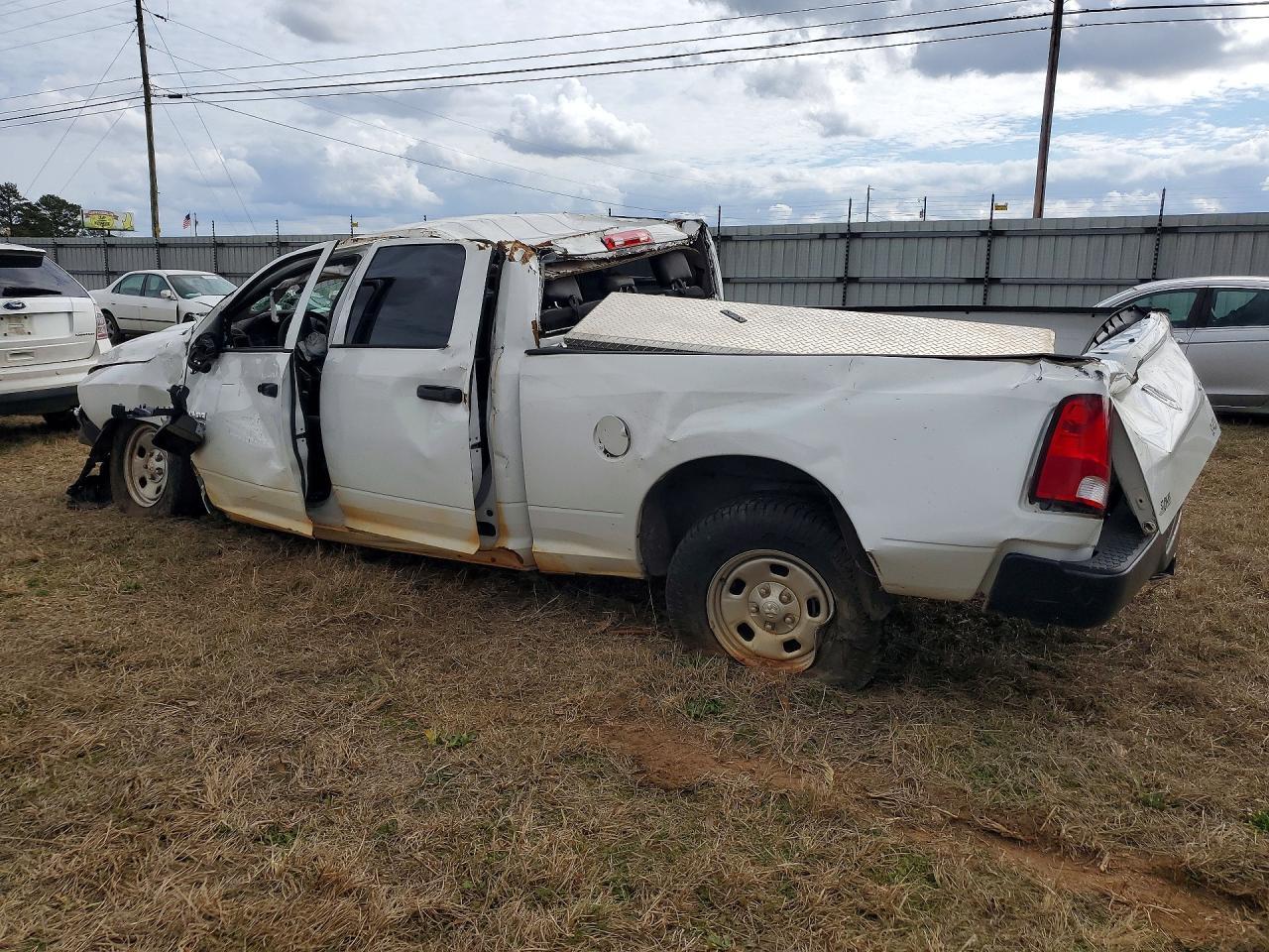 2022 Ram 1500 Classic Tradesman - Фото 2