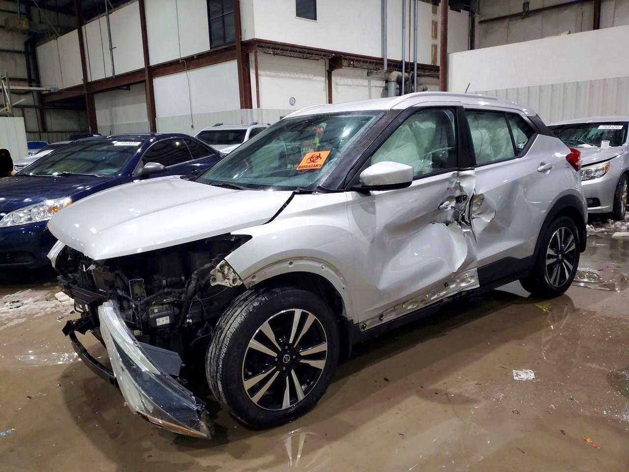2020 Nissan Kicks Sv