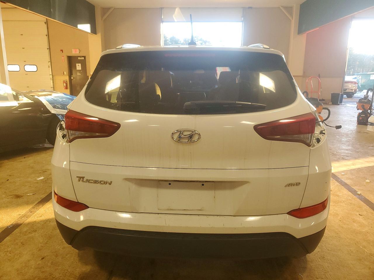 2017 Hyundai Tucson Limited - Image 6