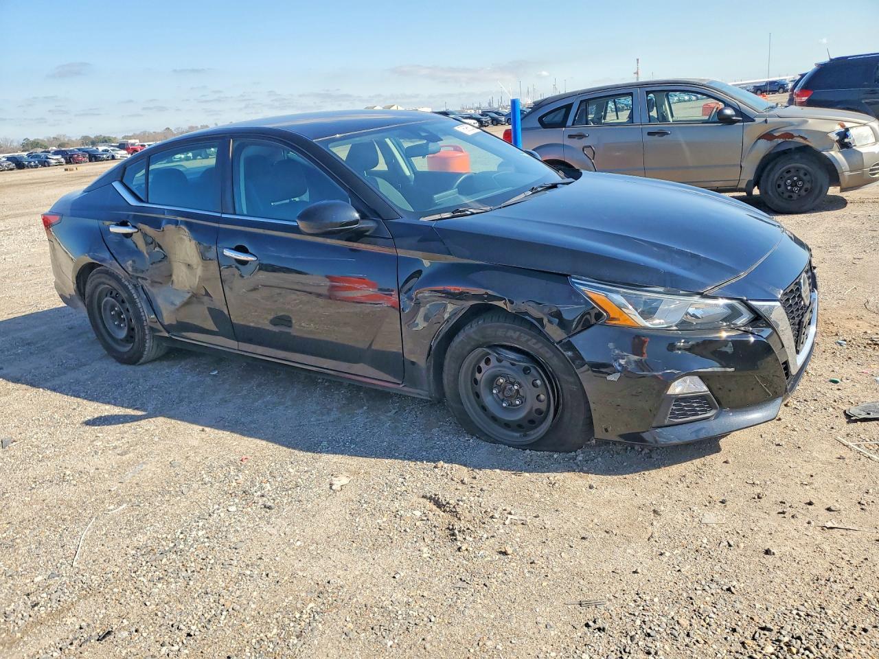 2021 Nissan Altima S - Фото 4