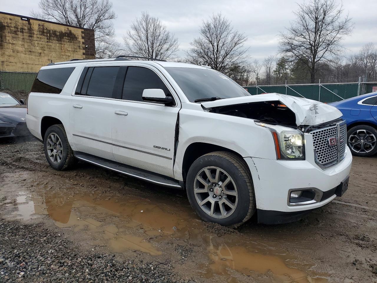 2017 GMC Yukon Xl Denali - Фото 4