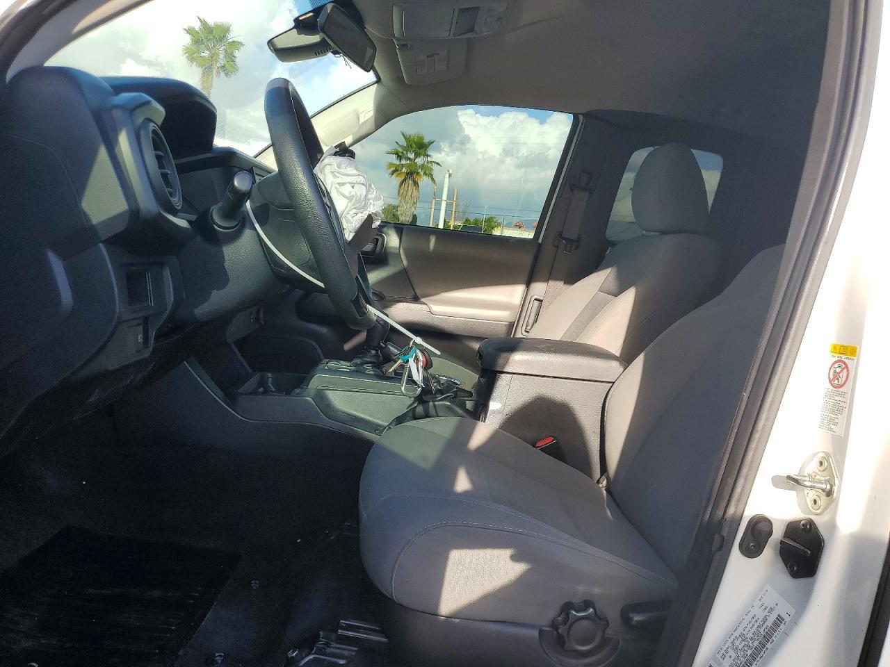 2019 Toyota Tacoma Access Cab - Фото 7