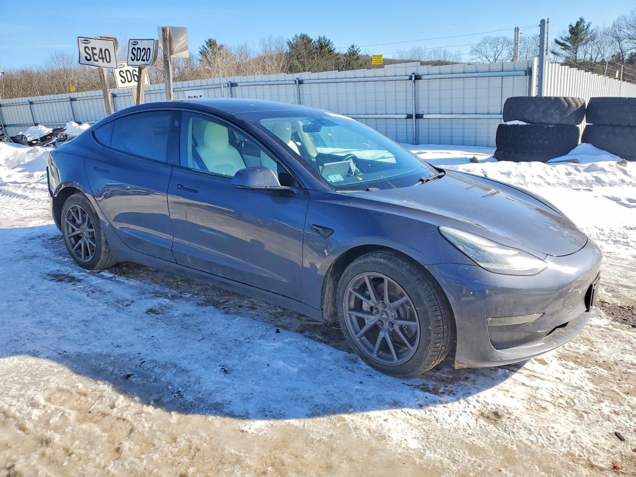 2020 Tesla Model 3 - Фото 4
