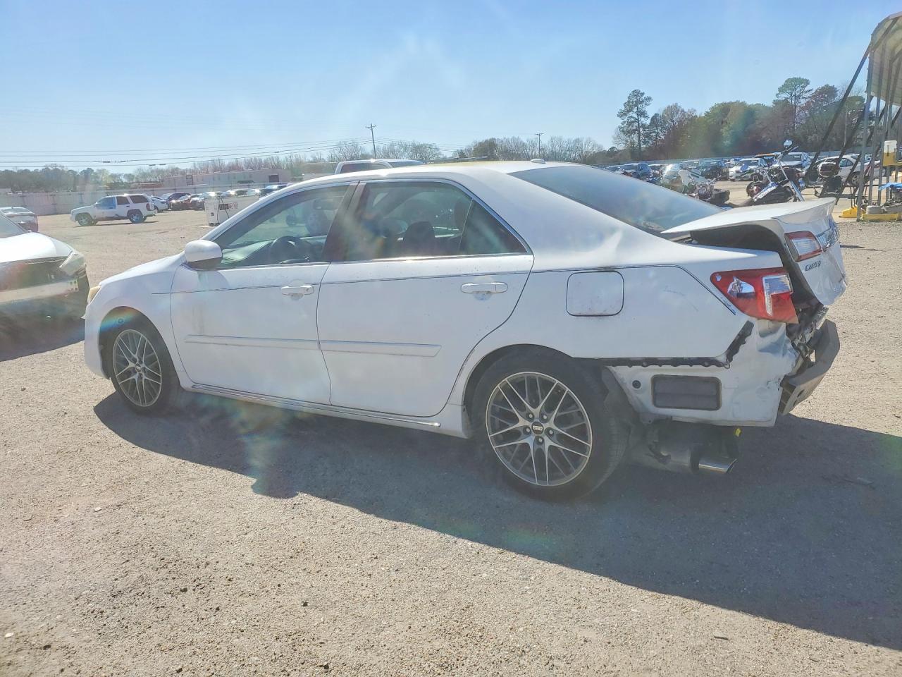 2012 Toyota Camry Se - Фото 2