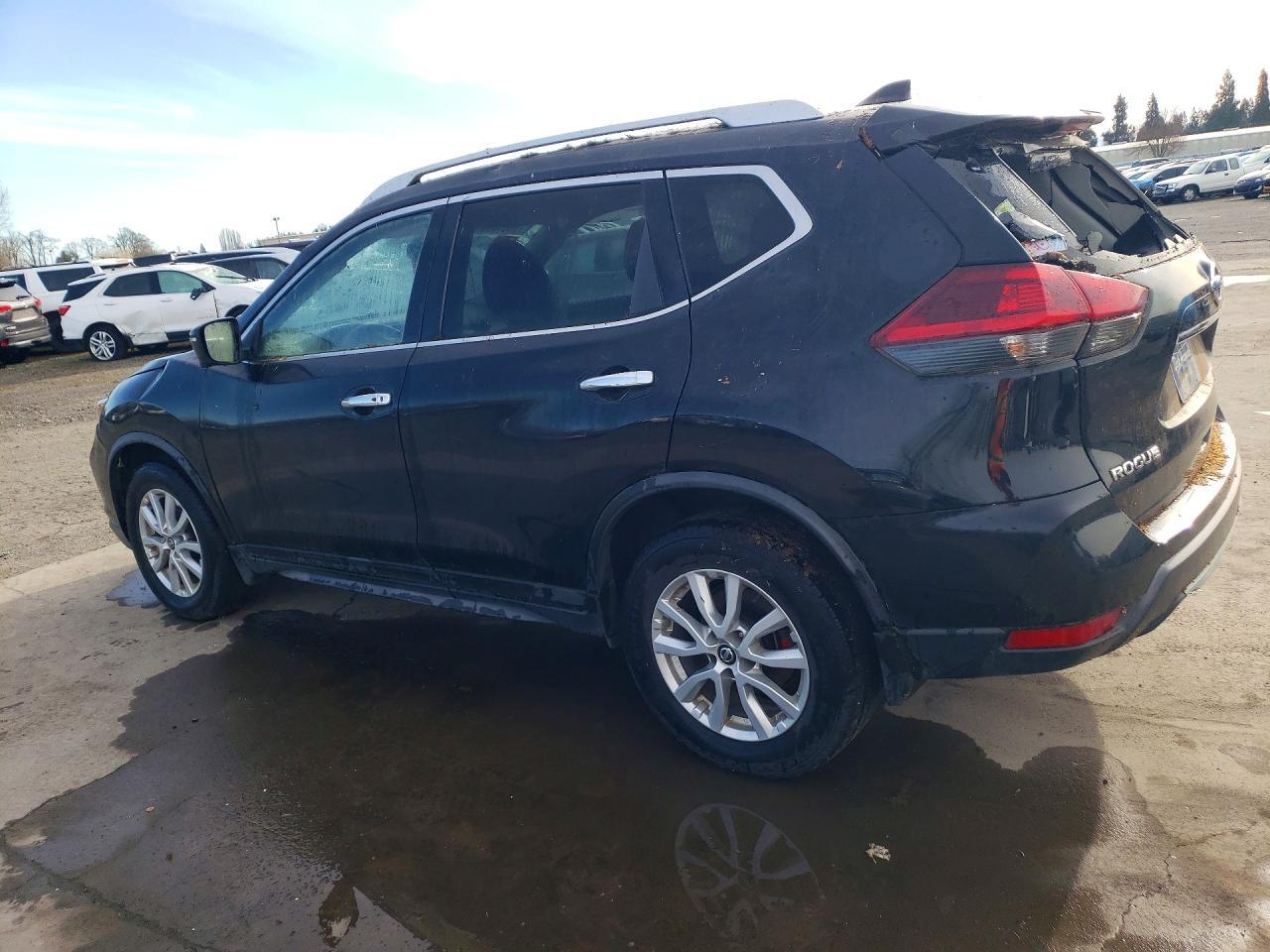 2018 Nissan Rogue Sv - Image 2