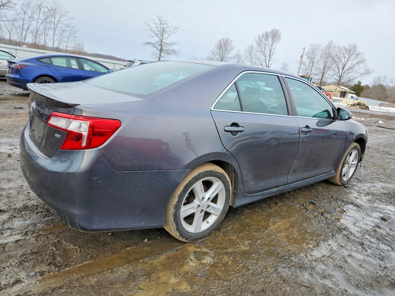 2013 Toyota Camry Se - Фото 3