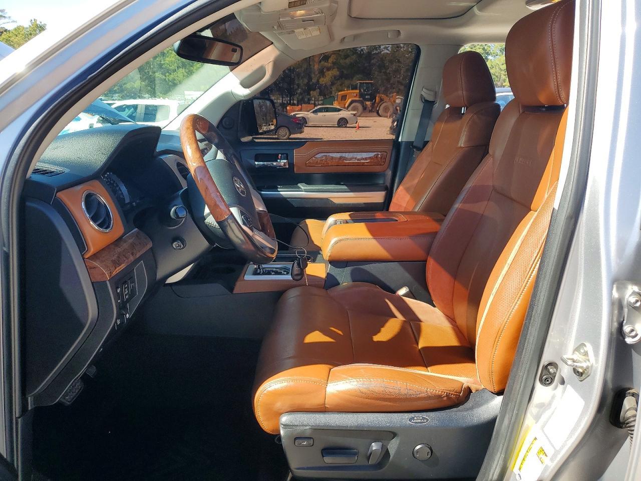 2016 Toyota Tundra 1794 Edition - Фото 7