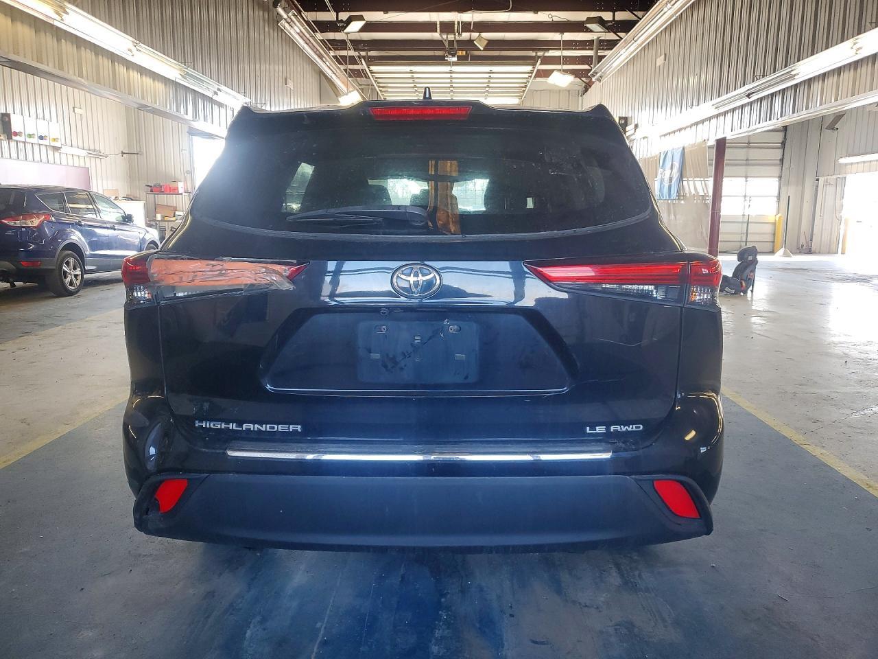 2021 Toyota Highlander Le - Фото 6