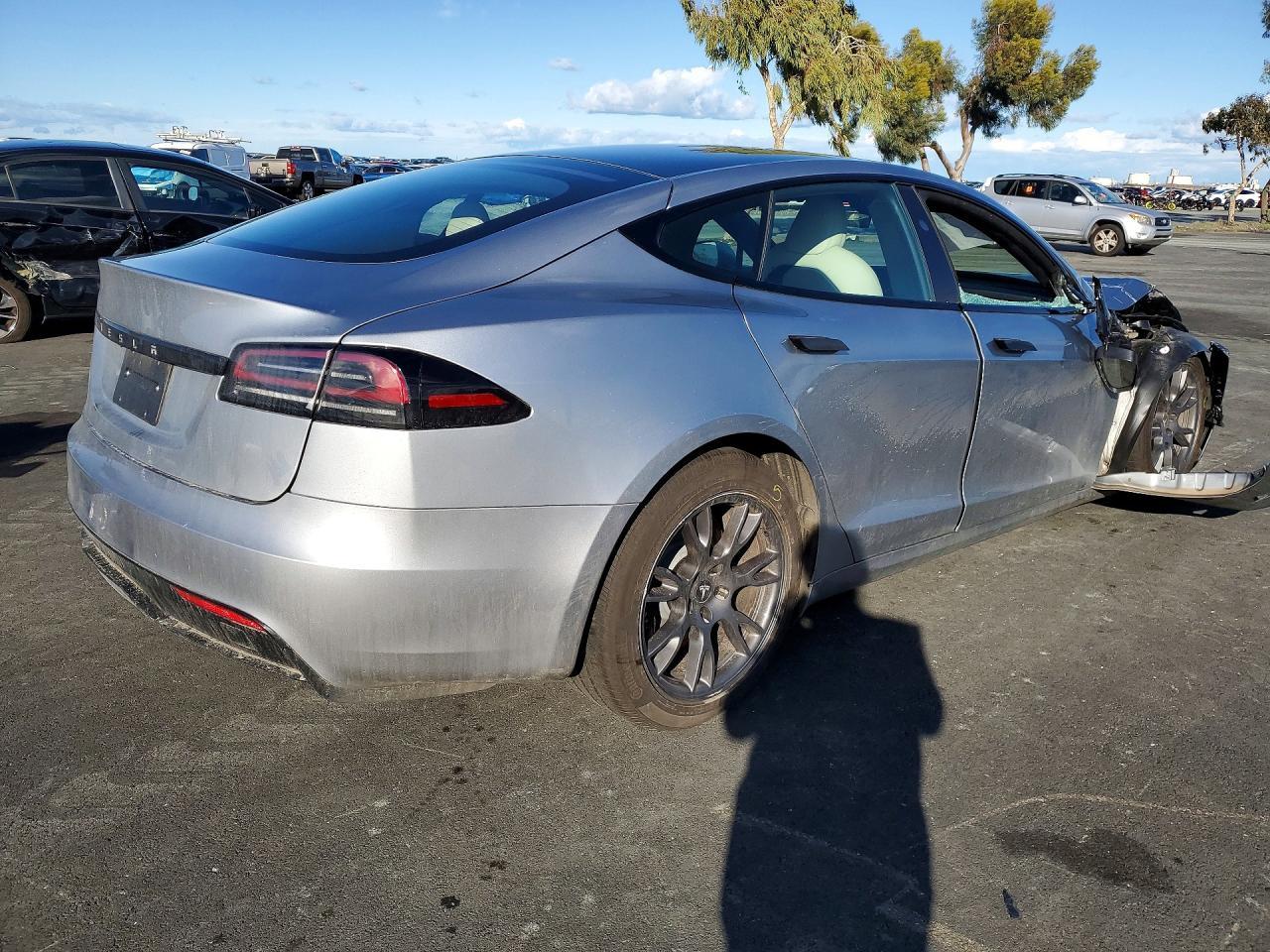 2024 Tesla Model S - Image 3