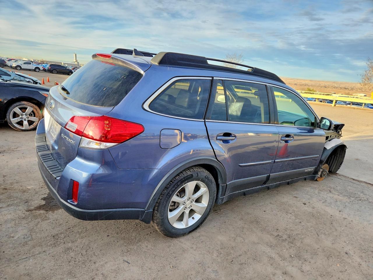 2014 Subaru Outback 2.5I Limited - Image 3