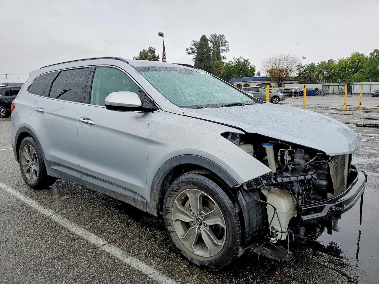 2016 Hyundai Santa Fe Se - Image 4