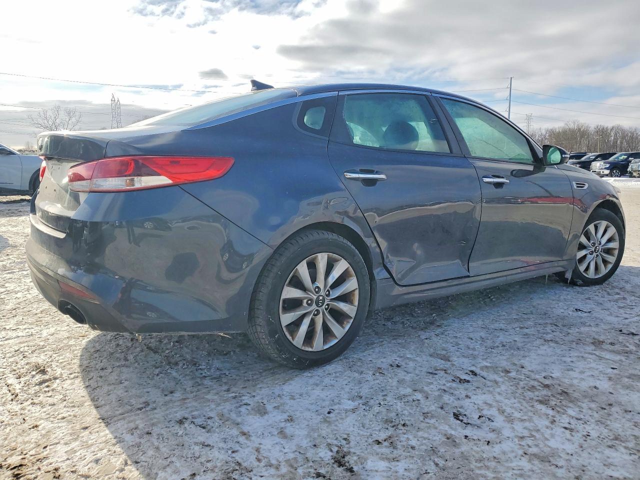 2017 Kia Optima Lx - Фото 3