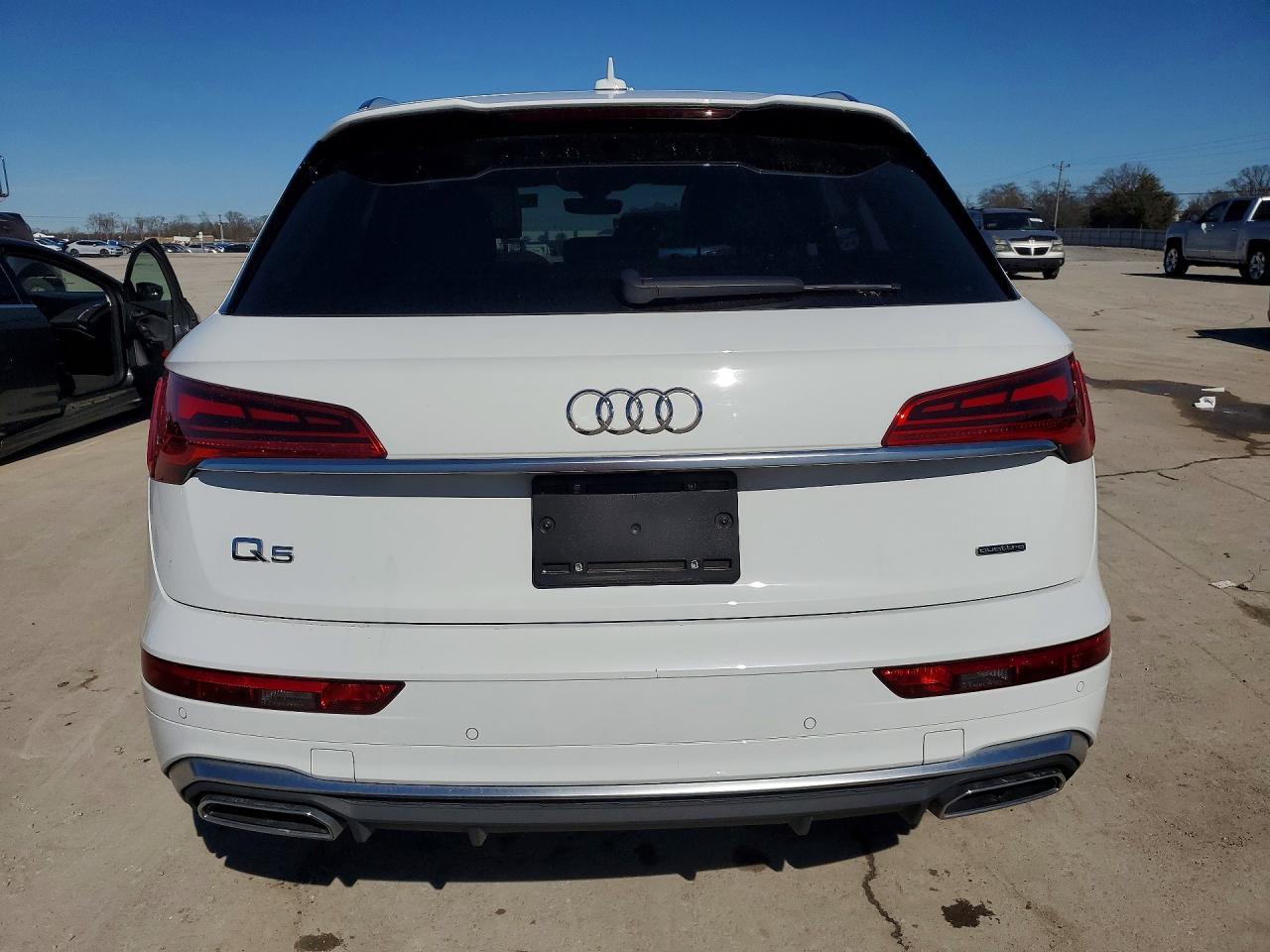 2023 Audi Q5 Premium Plus 45 - Image 6