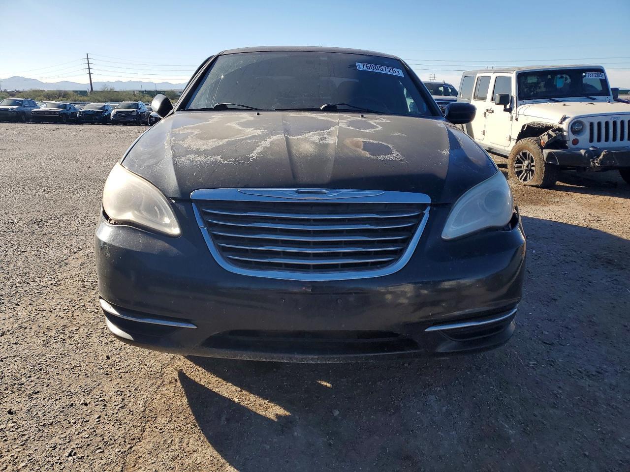 2013 Chrysler 200 Touring - Фото 5