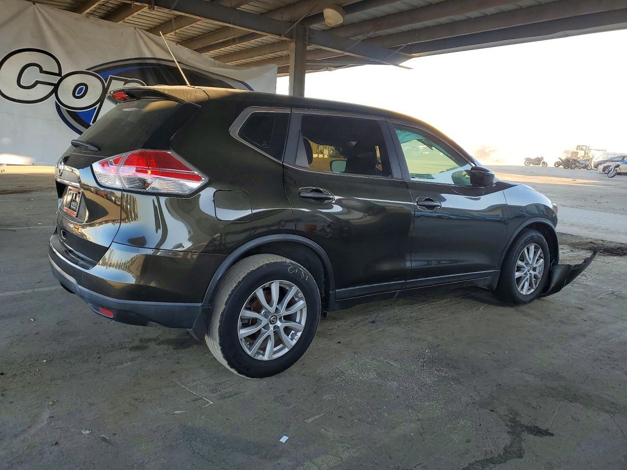 2016 Nissan Rogue S - Image 3