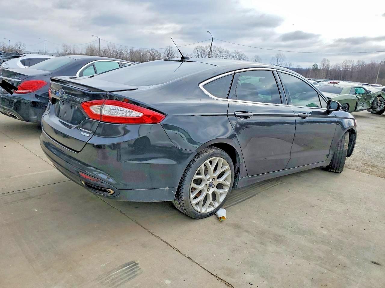 2014 Ford Fusion Titanium - Фото 3