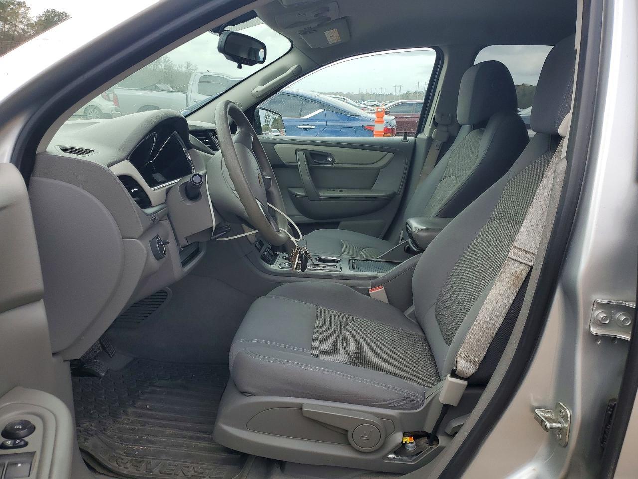 2015 Chevrolet Traverse Ls - Image 7