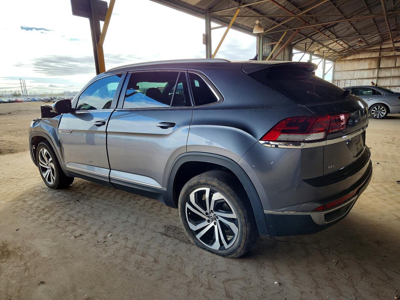 2022 Volkswagen Atlas Cross Sport Sel - Фото 2
