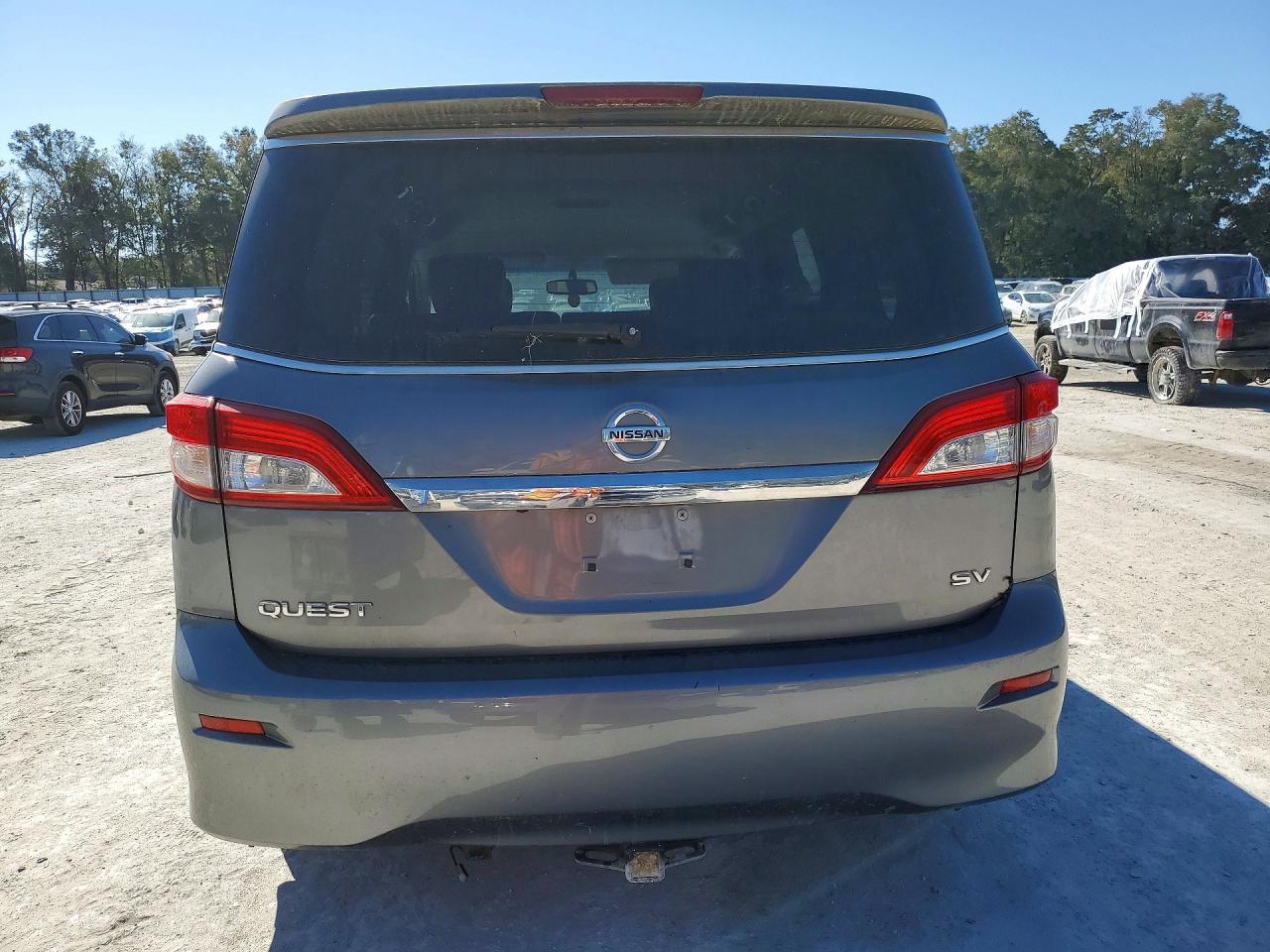 2015 Nissan Quest S - Image 6