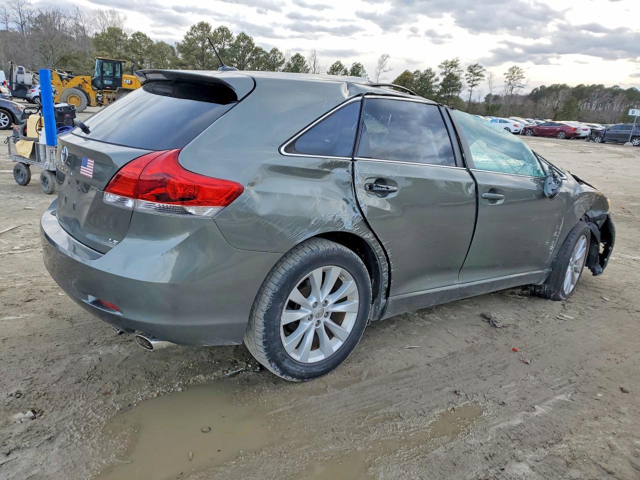 2014 Toyota Venza Le - Image 3
