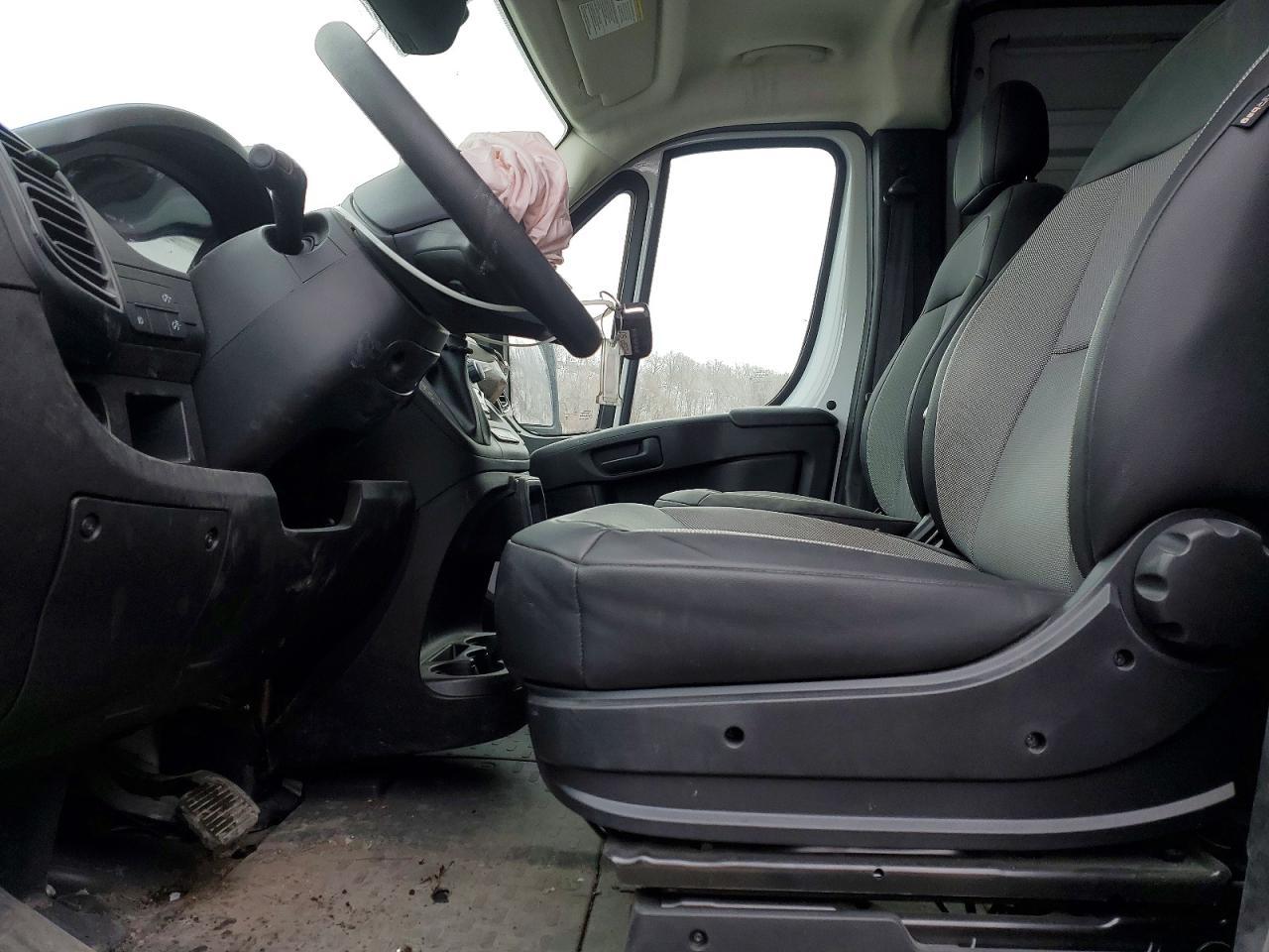 2026 Ram Promaster 2500 Delivery Van - Фото 7