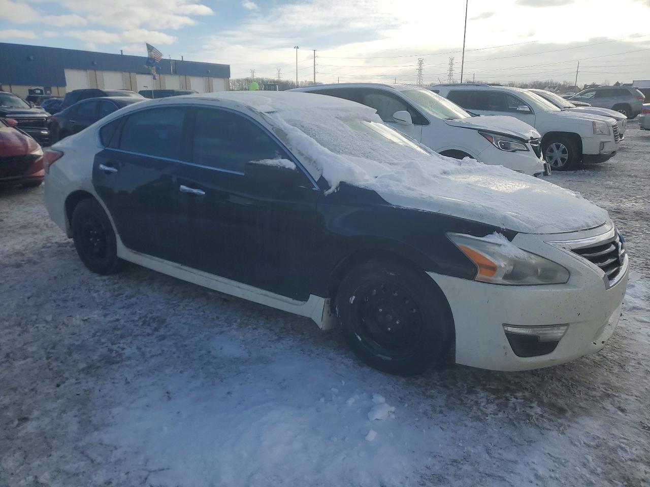 2014 Nissan Altima 2.5 - Image 4