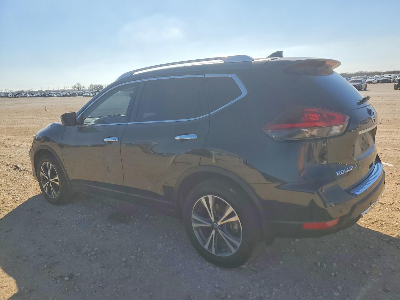 2019 Nissan Rogue - Фото 2