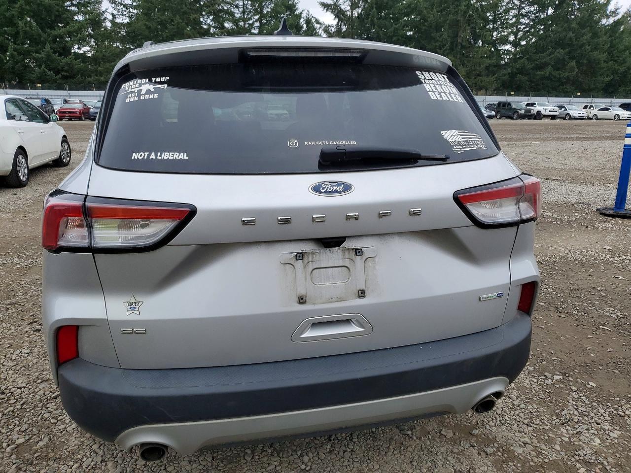 2020 Ford Escape Se - Фото 6