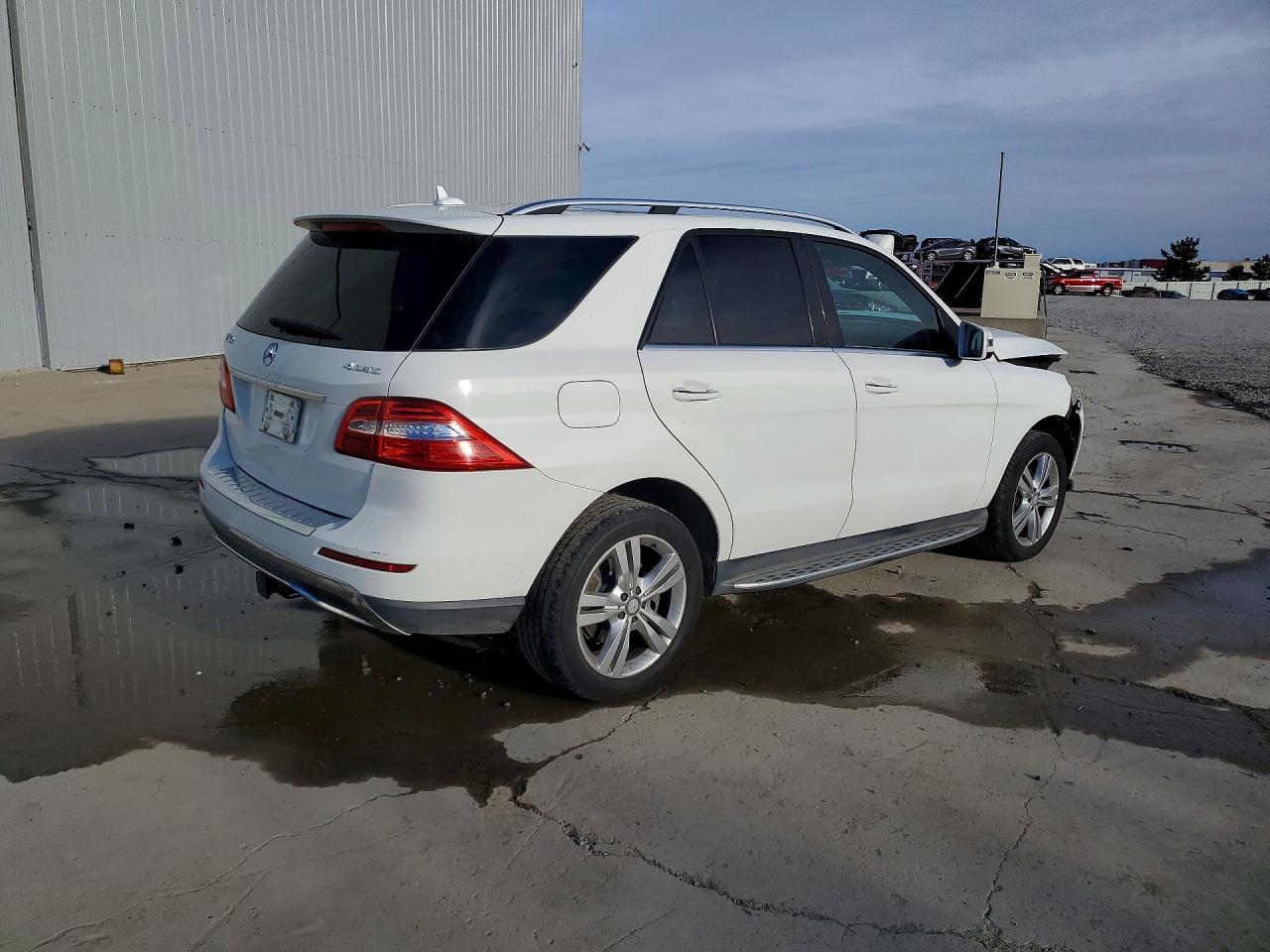 2015 Mercedes-Benz Ml 350 4Matic - Image 3