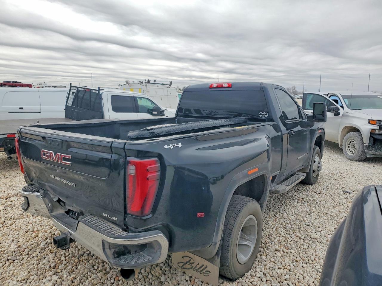2024 GMC Sierra K3500 Sle - Image 3