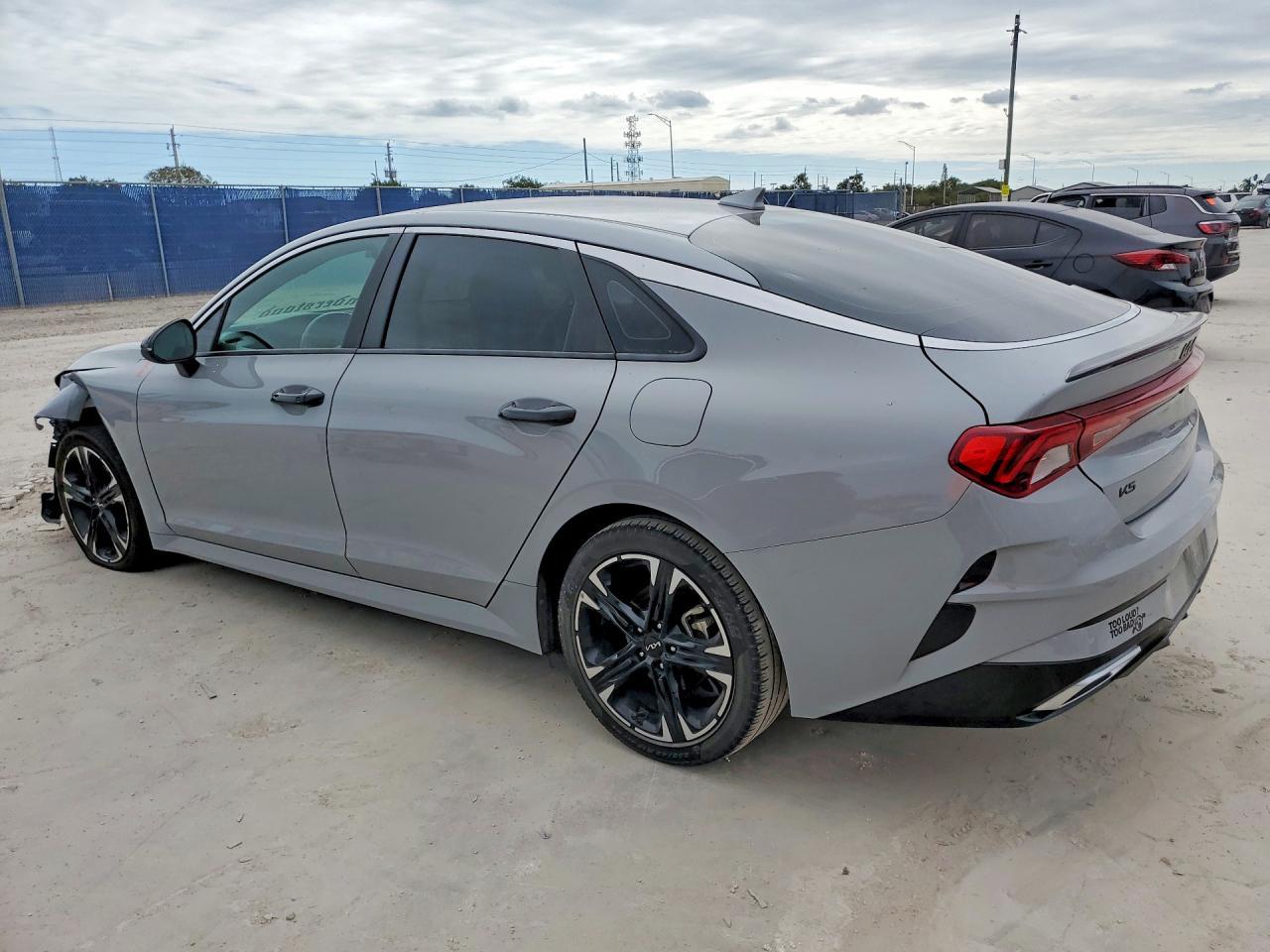2023 Kia K5 Gt Line - Image 2