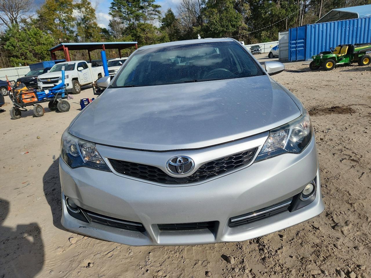 2012 Toyota Camry - Фото 5