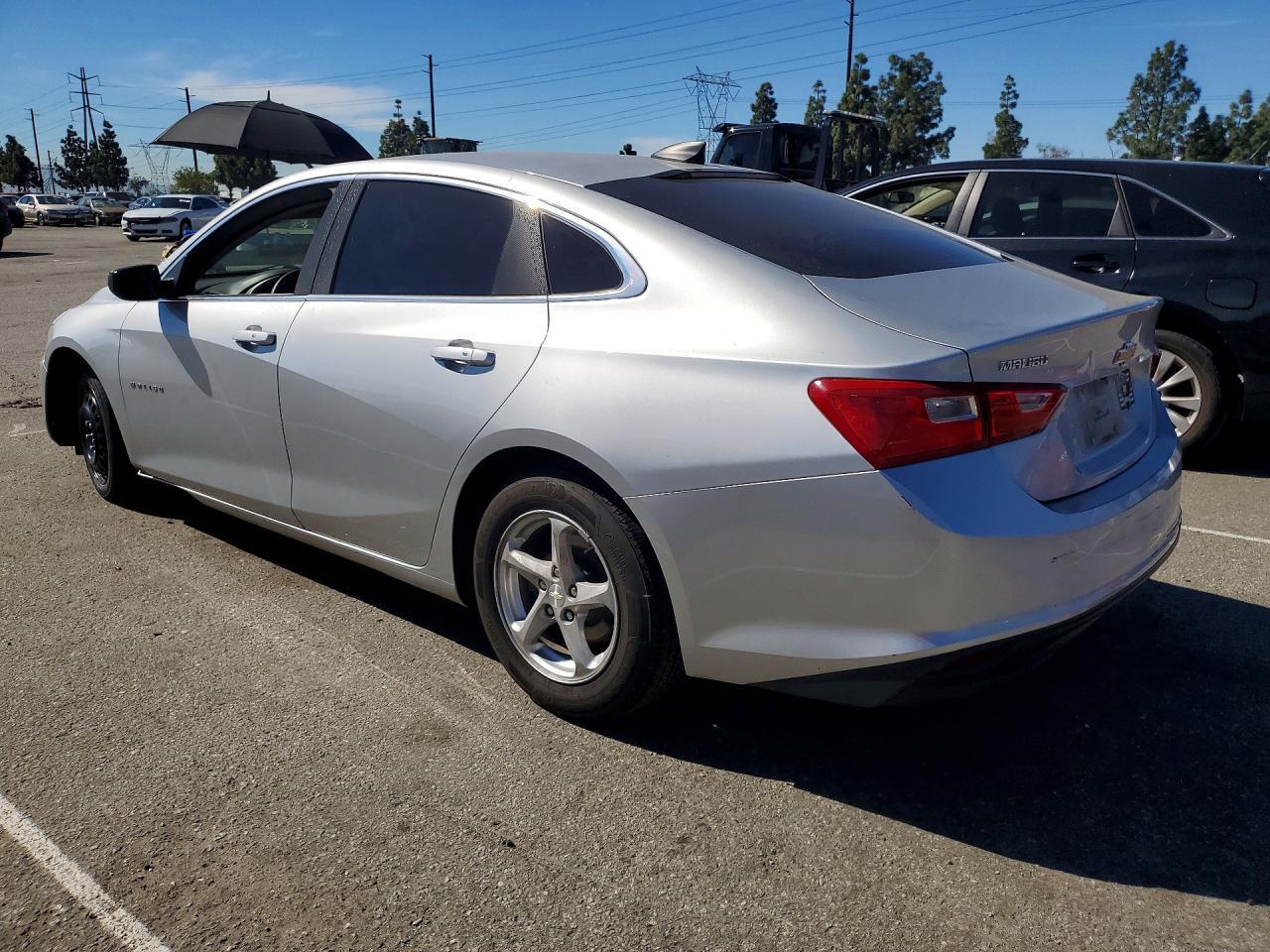 2016 Chevrolet Malibu Ls - Фото 2